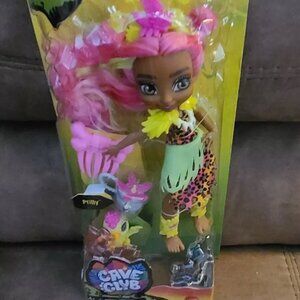 Cave Club Fernessa With Pet Ptilly, With Fun Plant, New Mattel Prehistoric Doll